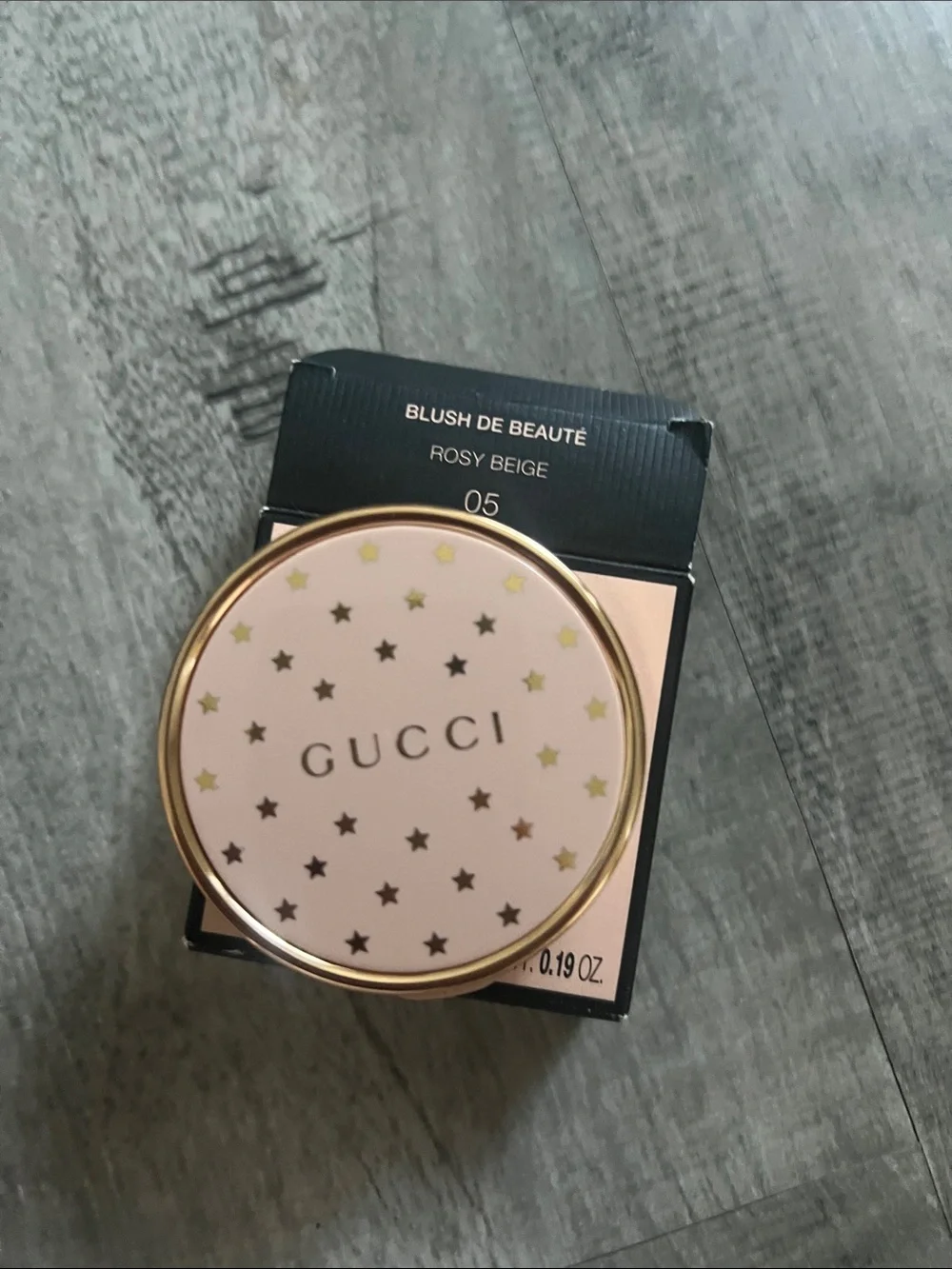 Gucci Blush de Beauté Compact in Pale Pink